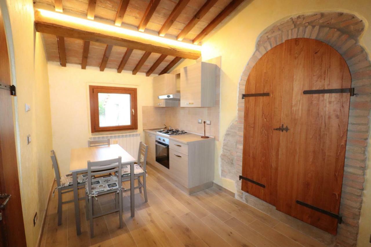Agriturismo La Tana ชิตตา ดิ กัสเตลโล ภายนอก รูปภาพ